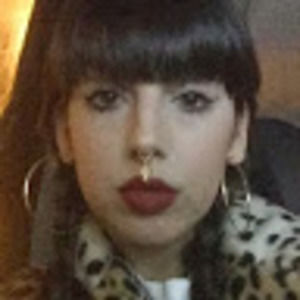 Meet your Posher, Josefina